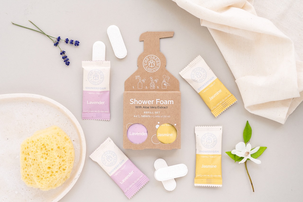 FLAT LAY - The Green Lab Co. Refill Shower Foam Laveder & Jasmin ENGLISH - SEP23